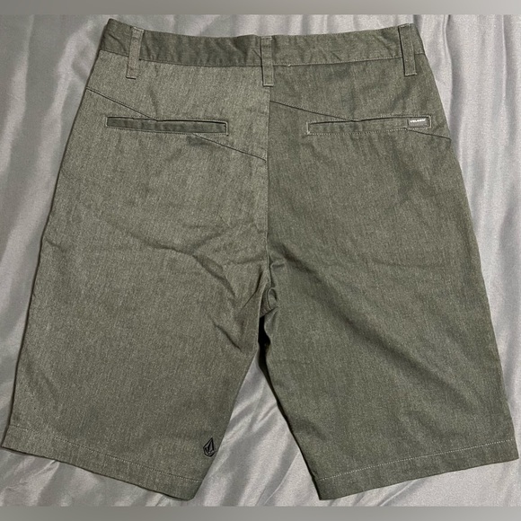 Men’s Volcom Chino Short Size 30 - Picture 3 of 4